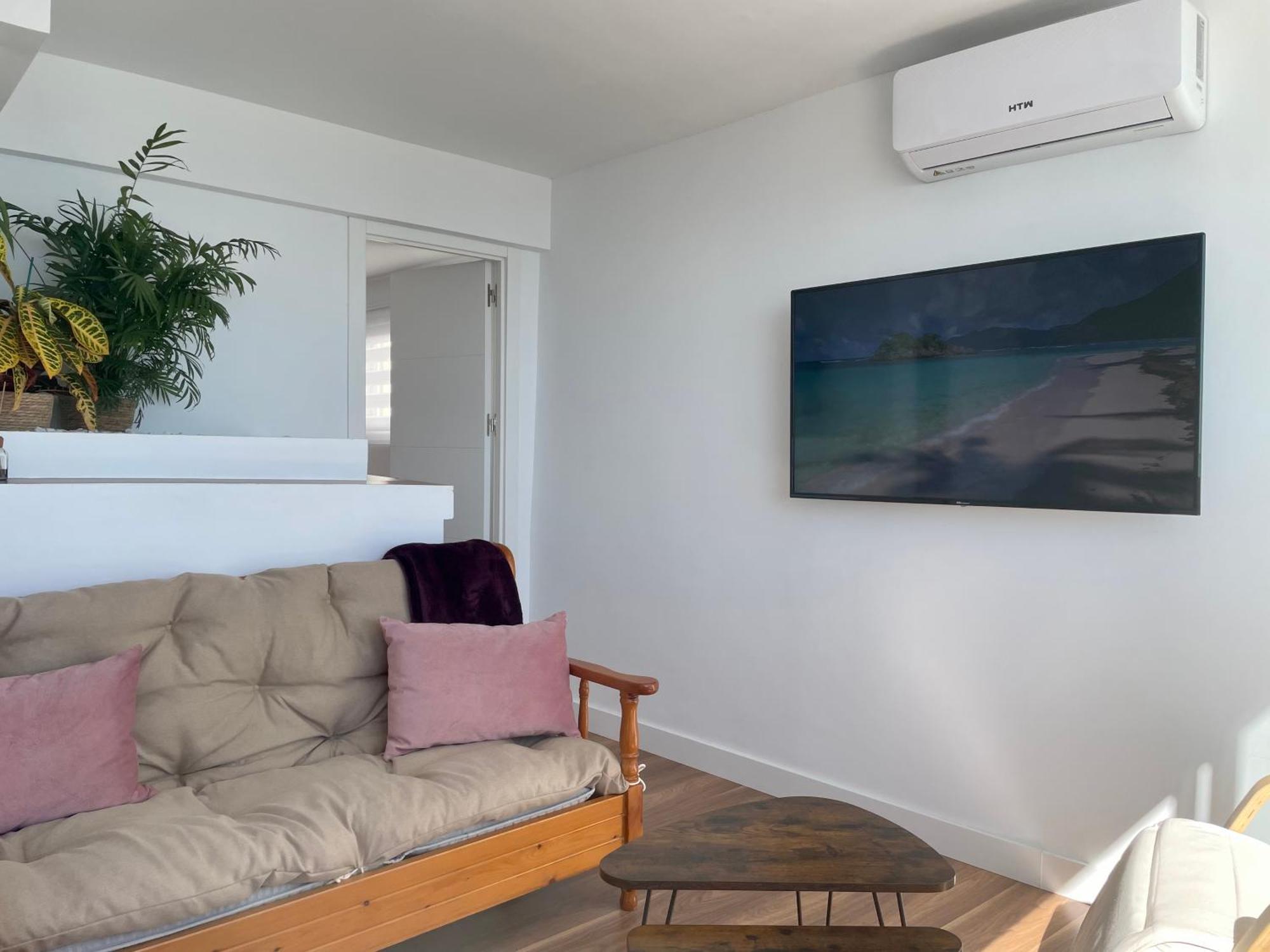 Apartamento Calma Carihuela Beach - 10 Metros De La Playa Torremolinos Exteriér fotografie